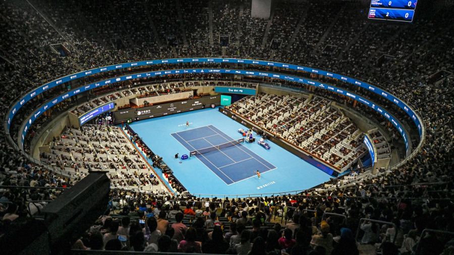 Tennis: Alcaraz face à Medvedev en demi-finale à Pékin