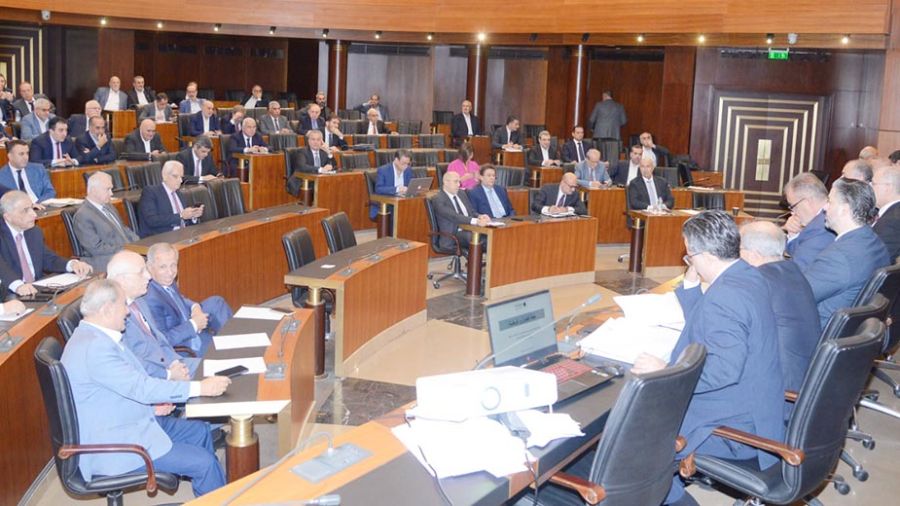 Plan d’urgence du gouvernement: discussion politique et technique en commissions