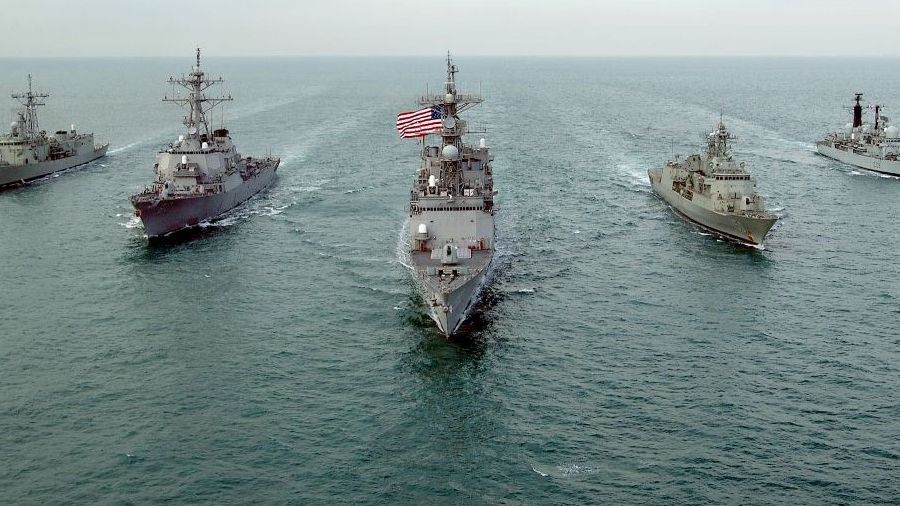L'US Navy appelle à éviter les eaux iraniennes du Golfe