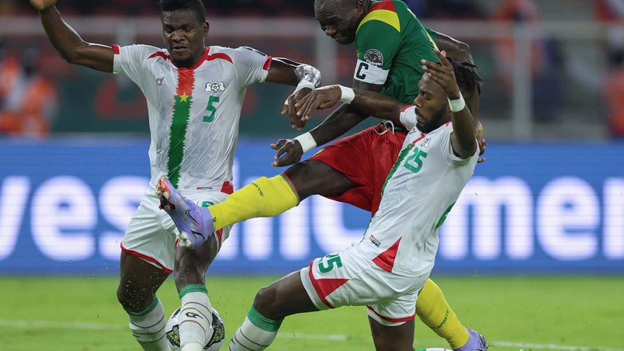 CAN: Le Cameroun se fait peur mais réussit ses débuts contre le Burkina Faso