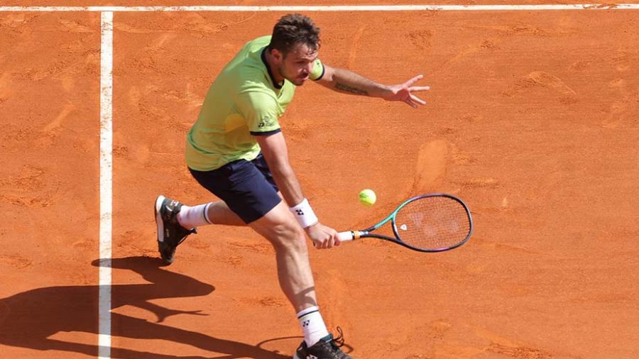 Wawrinka rejoint les quarts de finale à Bâle