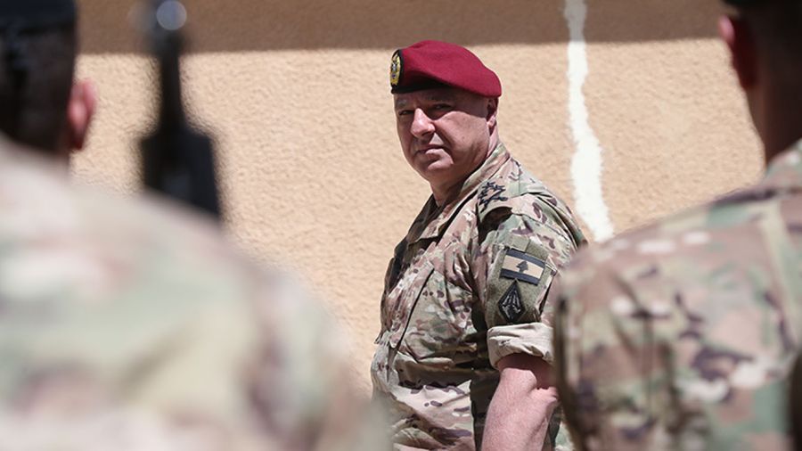 Le commandant en chef de l’armée, l’homme de la situation?