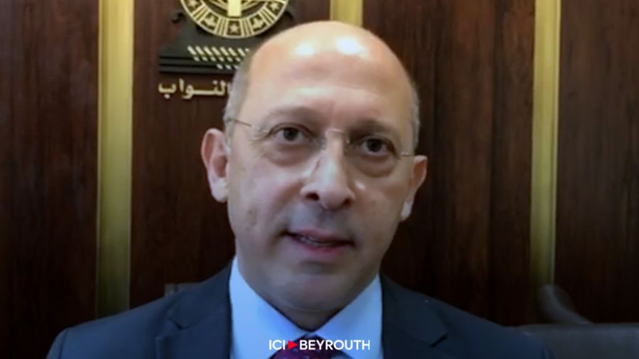 Alain Aoun sort de son silence et dénonce le manque d’éthique de Bassil