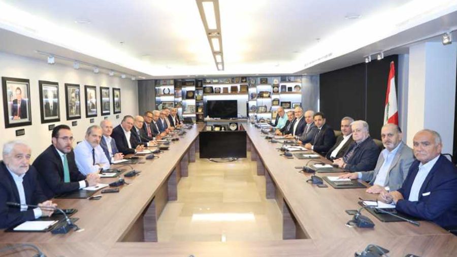 Réunion de travail entre les organismes économiques et Mansouri 
