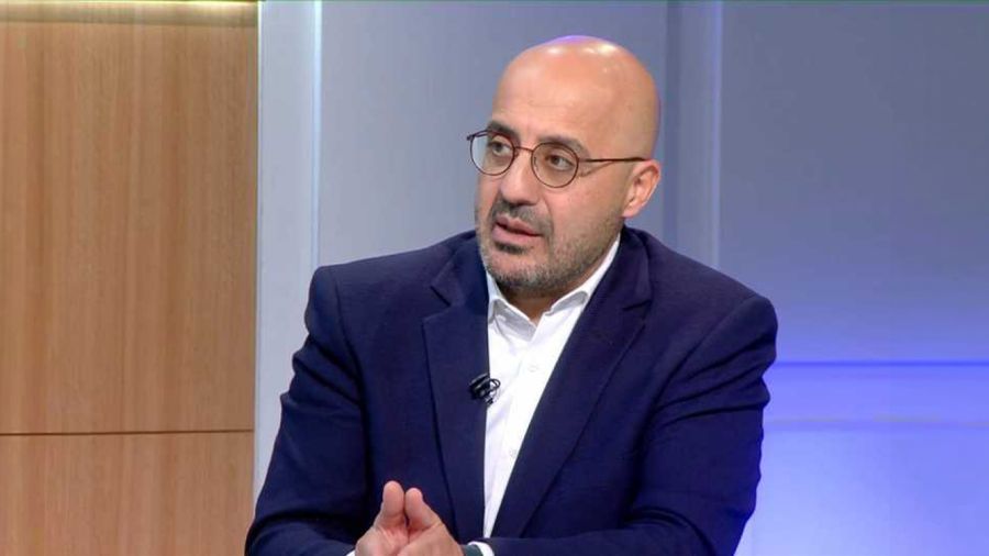 Nasser Yassine présente un rapport sur l'aide d'urgence accordée aux personnes déplacées