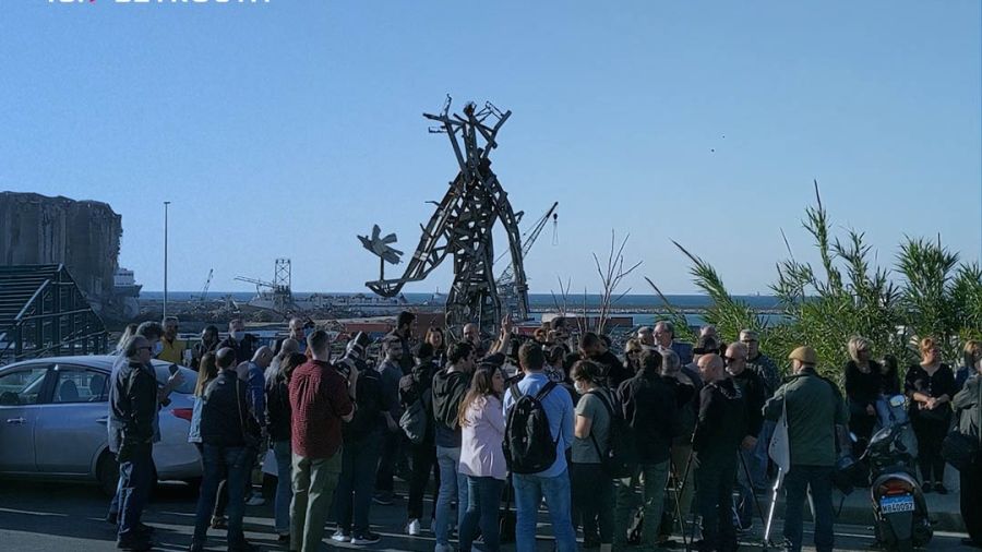 Nouvelle manifestation contre la destruction des silos du port