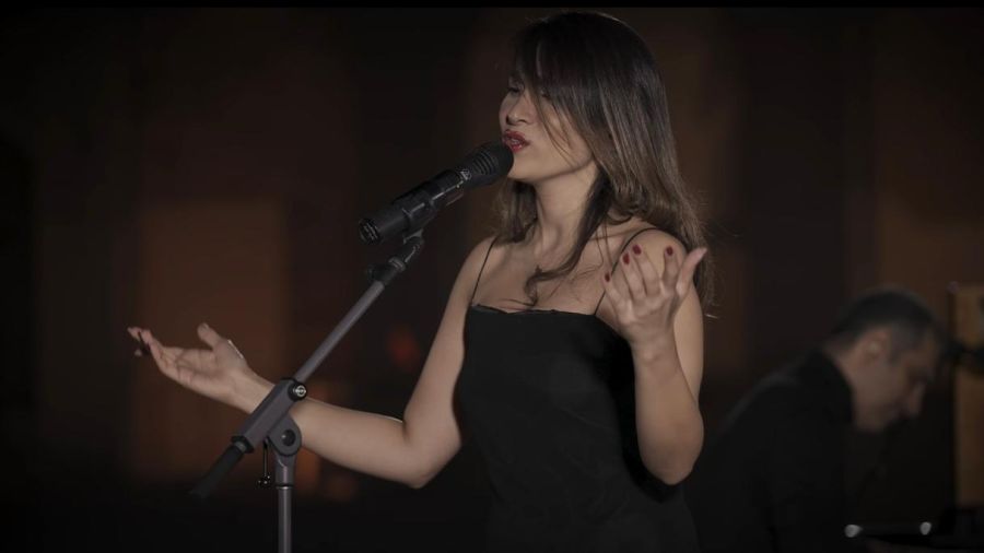 Parastoo Ahmadi chante la résistance face à la tyrannie iranienne