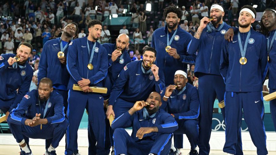 JO-2024 - Basket: les Bleus tombent avec les honneurs face aux \