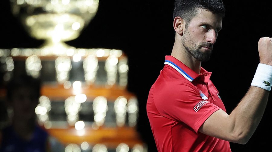 Djokovic prépare une confrontation alléchante avec Sinner en demi-finales de la Coupe Davis