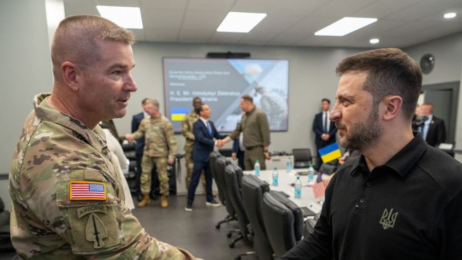 Aux États-Unis, Zelensky présente son «plan de victoire»