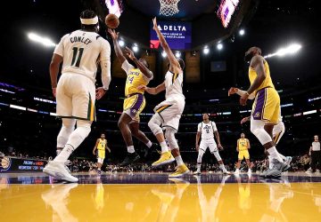 Une phase de la rencontre entre les Lakers et le Jazz (101-95) en NBA.
