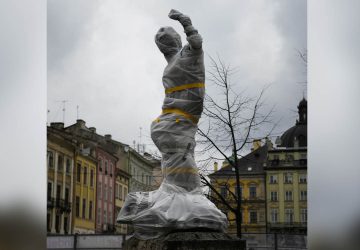 Lviv tente de protéger son héritage culturel des bombes russes