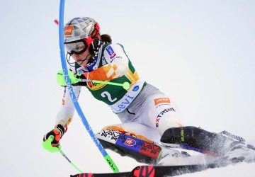 Ski alpin: Shiffrin ou Vlhova, suspense maximal dans la course au gros globe