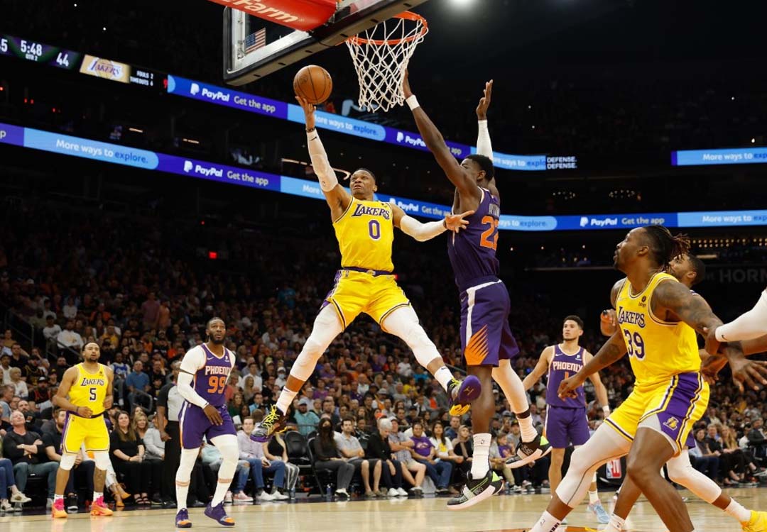 Lakers fiasco